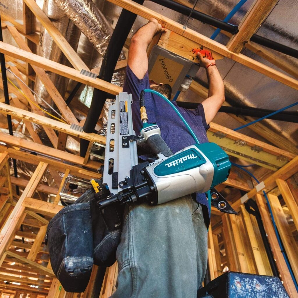 Makita AN924 21º Full Round Head 3-1/2 Framing Nailer